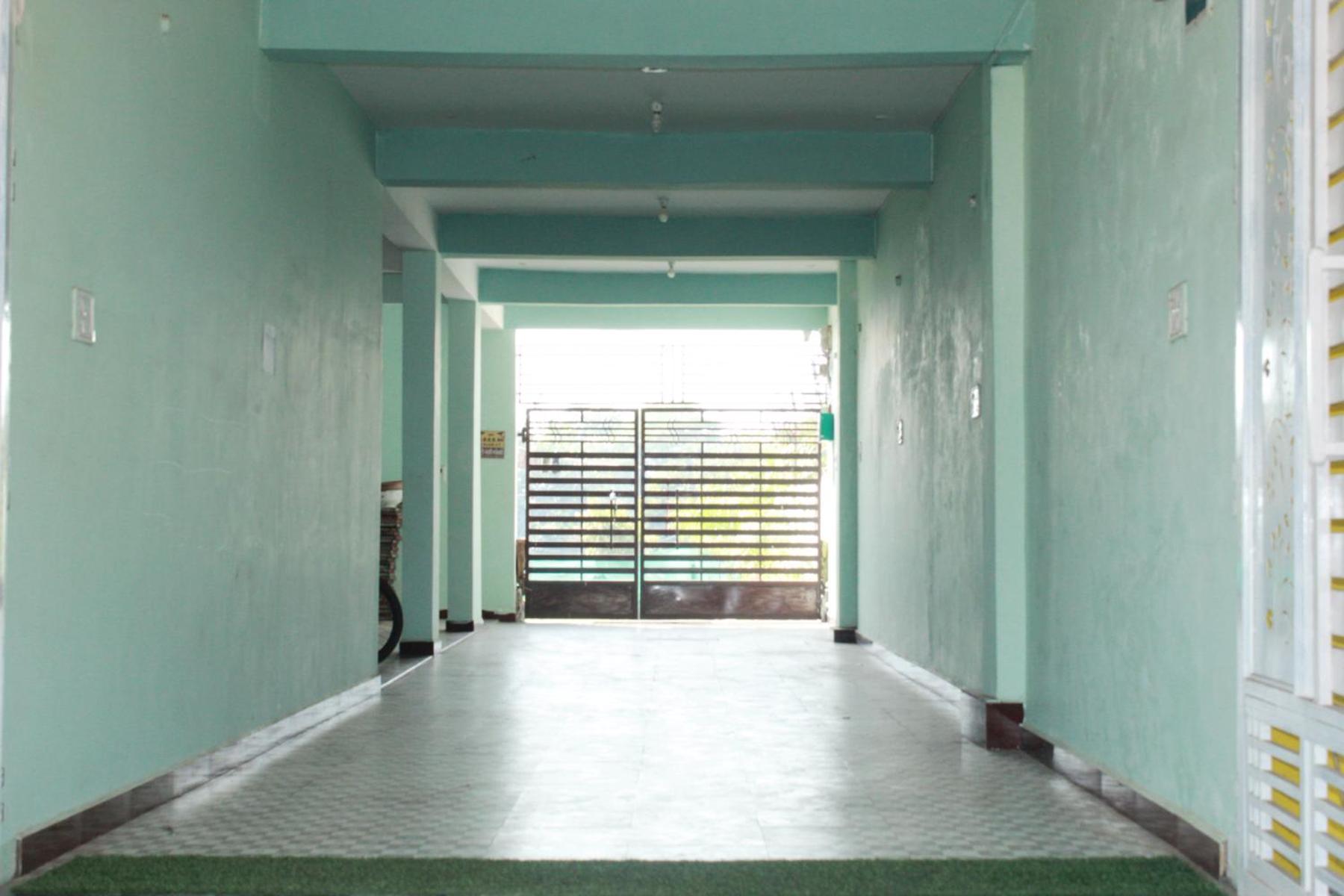 Utsav Lodge And Mangal Bhavan Piparia Exterior photo